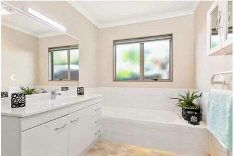 Photo of property in 10 Verona Way, Judea, Tauranga, 3110