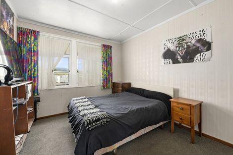 Photo of property in 47 Shearer Crescent, Naenae, Lower Hutt, 5011