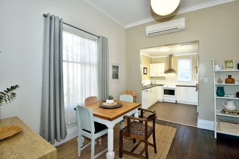 Photo of property in 295 Aberdeen Road, Gisborne, 4010