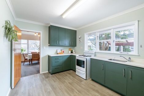 Photo of property in 44 Kowhai Avenue, Ebdentown, Upper Hutt, 5018