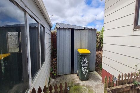 Photo of property in 2/21 Silver Creek Road, Weymouth, Auckland, 2103