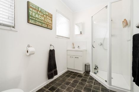 Photo of property in 2/131 Glamorgan Drive, Torbay, Auckland, 0630