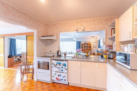 Photo of property in 44 Francis Road, Paraparaumu Beach, Paraparaumu, 5032