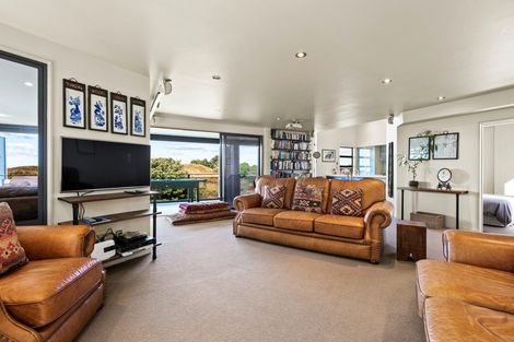 Photo of property in 273 Papamoa Beach Road, Papamoa Beach, Papamoa, 3118