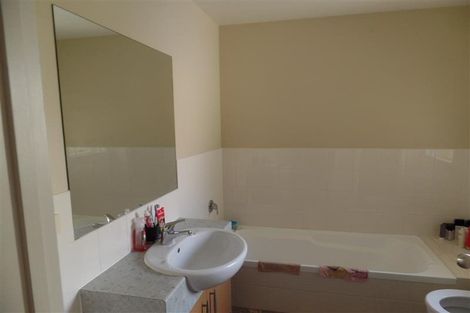 Photo of property in 12 Landvale Court, Browns Bay, Auckland, 0630