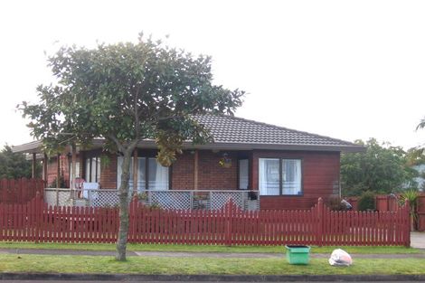 Photo of property in 31 Burswood Drive, Burswood, Auckland, 2013