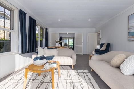 Photo of property in 71a Nimmo Avenue East, Waikanae, 5036