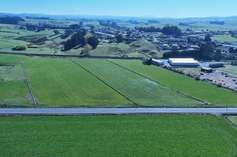 Photo of property in 223 Kaitangata Highway, Stirling, 9231
