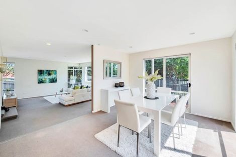Photo of property in 2/41 Selwyn Crescent, Forrest Hill, Auckland, 0620