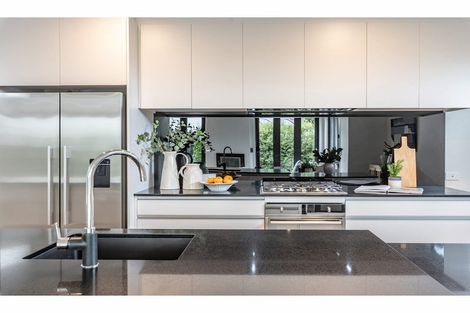 Photo of property in 2/3 Taylors Avenue, Bryndwr, Christchurch, 8052