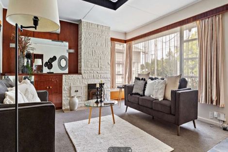 Photo of property in 32 Cambridge Terrace, Masterton, 5810