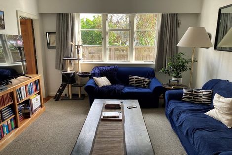Photo of property in 21 Alberta Street, Point Chevalier, Auckland, 1022