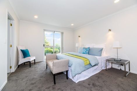 Photo of property in 595 Great South Road, Rosehill, Papakura, 2113