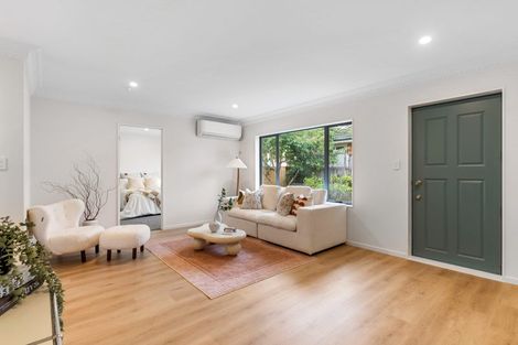 Photo of property in 710a Pakuranga Road, Howick, Auckland, 2010