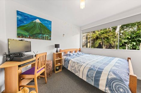 Photo of property in 15 Curtis Street, Okato, 4335