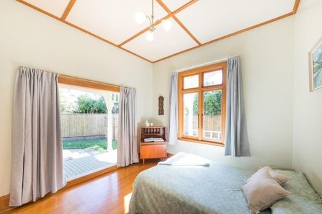 Photo of property in 92 Wood Street, Takaro, Palmerston North, 4410
