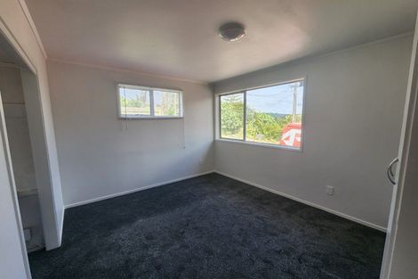 Photo of property in 22 Parrs Cross Road, Henderson, Auckland, 0612