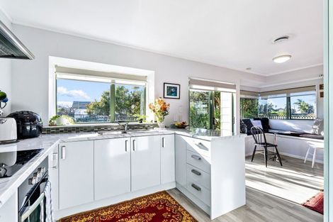 Photo of property in 81 One Tree Point Road, One Tree Point, 0118