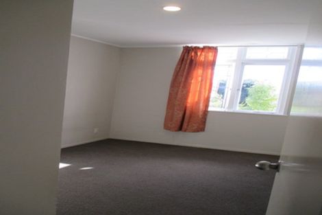 Photo of property in 40 Te Atatu Road, Te Atatu South, Auckland, 0610