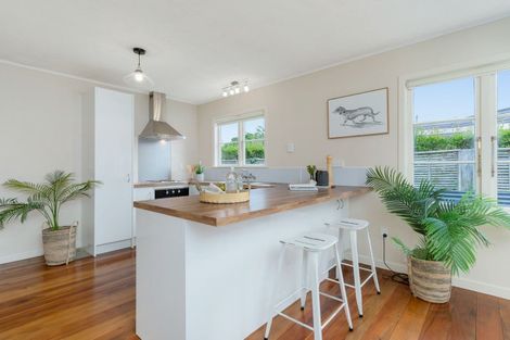 Photo of property in 24 Queen Street, Feilding, 4702