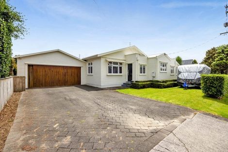 Photo of property in 58 Govett Avenue, Frankleigh Park, New Plymouth, 4310