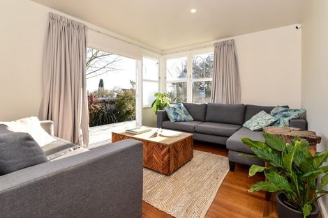 Photo of property in 12 Holland Road, Fairfield, Hamilton, 3214