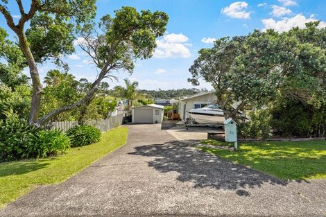 Photo of property in 27 Penton Road, Stanmore Bay, Whangaparaoa, 0932