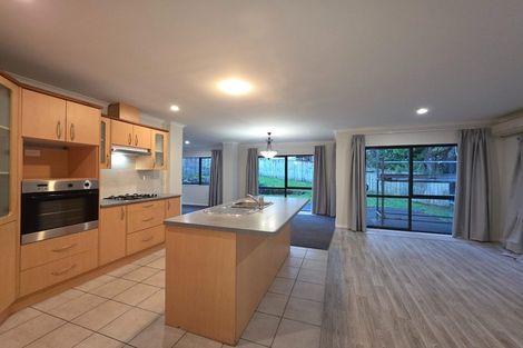 Photo of property in 14 Murrayfield Lane, Manurewa, Auckland, 2105