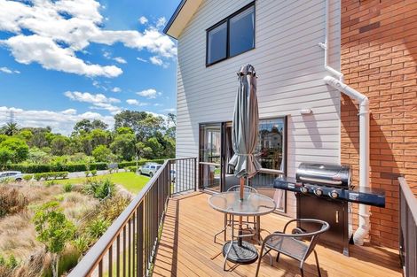 Photo of property in St Claire Village, 233/172 Mcleod Road, Te Atatu South, Auckland, 0610