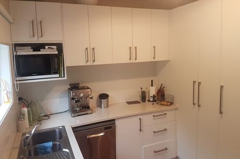 Photo of property in 2/4 Raphoe Place, Ellerslie, Auckland, 1051