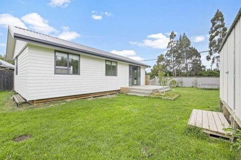 Photo of property in 28 Railway Terrace East, Glentunnel, Sheffield, 7673