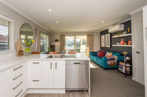 Photo of property in 78b Vivian Street, Burwood, Christchurch, 8083