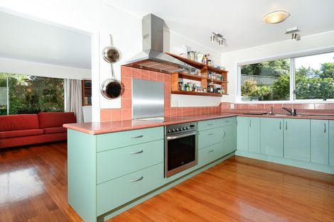 Photo of property in 20 Finlow Drive, Te Atatu South, Auckland, 0610