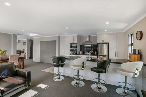 Photo of property in 6 Leet Crescent, Papamoa Beach, Papamoa, 3118