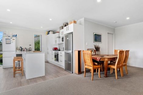 Photo of property in 8 Greenvale Place, Welcome Bay, Tauranga, 3112