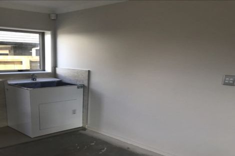 Photo of property in 15b Halswell Street, Mangere East, Auckland, 2024