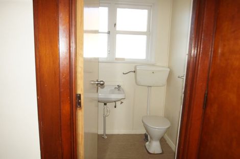 Photo of property in 21 Holland Street, Avonside, Christchurch, 8061