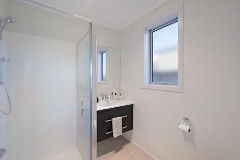 Photo of property in 22 Richardson Road, Omokoroa, 3114