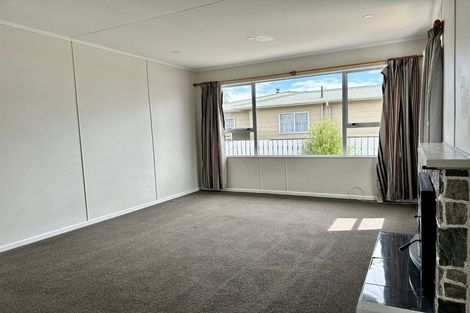 Photo of property in 19 Stirling Street, Levin, 5510