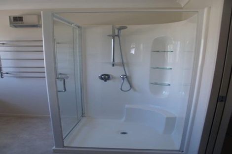 Photo of property in 27 Sandown Road, Te Horo Beach, Otaki, 5581