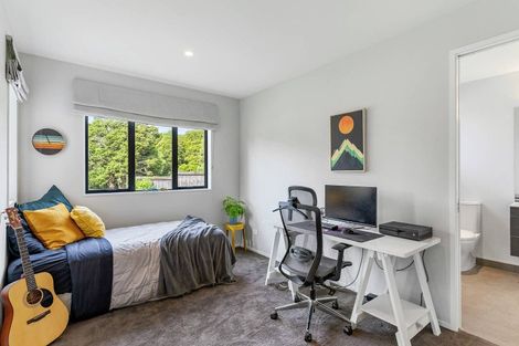 Photo of property in 19 Kahika Grove, Huapai, Kumeu, 0810