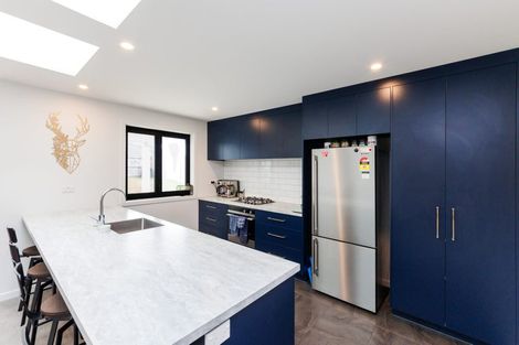 Photo of property in 3 Sardinia Grove, Fitzherbert, Palmerston North, 4410