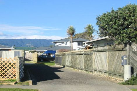 Photo of property in 36 Scott Avenue, Otaki Beach, Otaki, 5512