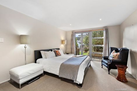 Photo of property in 33 Myrtle Crescent, Mount Cook, Wellington, 6021