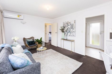 Photo of property in 2/29 Hillside Drive, Maoribank, Upper Hutt, 5018