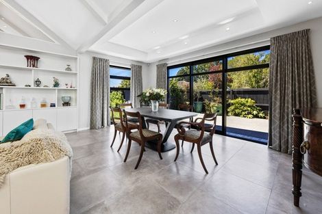 Photo of property in 17 Lees Road, Strowan, Christchurch, 8052