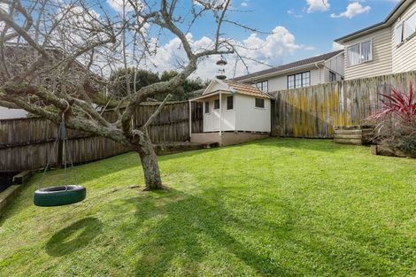 Photo of property in 17 Orinda Close, Botany Downs, Auckland, 2010