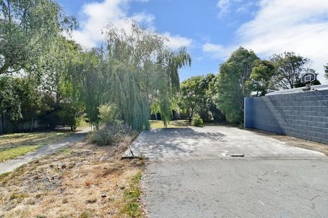 Photo of property in 27 Burwood Road, Burwood, Christchurch, 8083