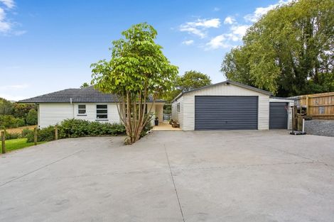 Photo of property in 16 Kaiwaka Road, Waiuku, 2123