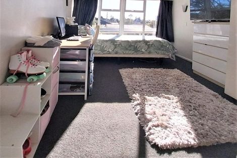 Photo of property in 3 Ambler Avenue, Glen Eden, Auckland, 0602